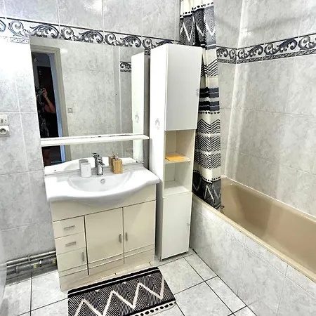 T3 Cosy Coeur Aix Les Bains Avec 2 Balcons דירה